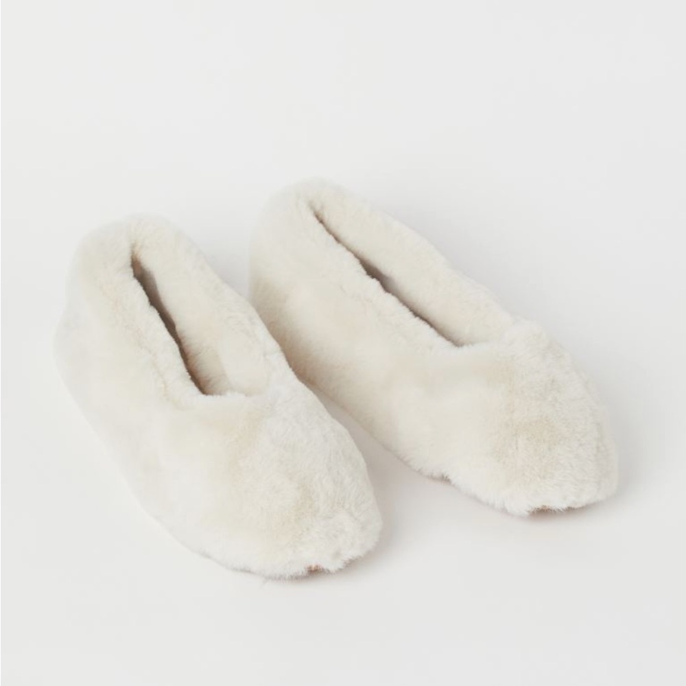 H&M Slippers - Picture 3 of 6